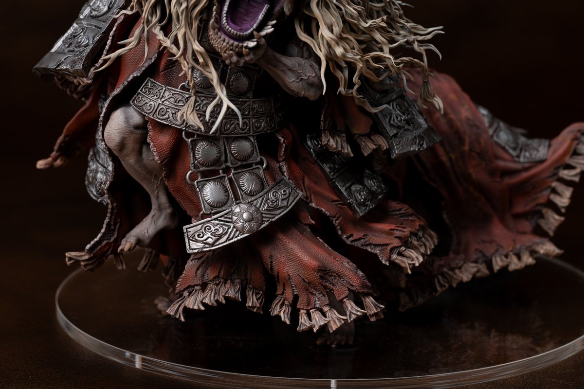 角の獣よ、神獣よ どうか搭の子ら、勇人の身体に宿り 我らのために舞い