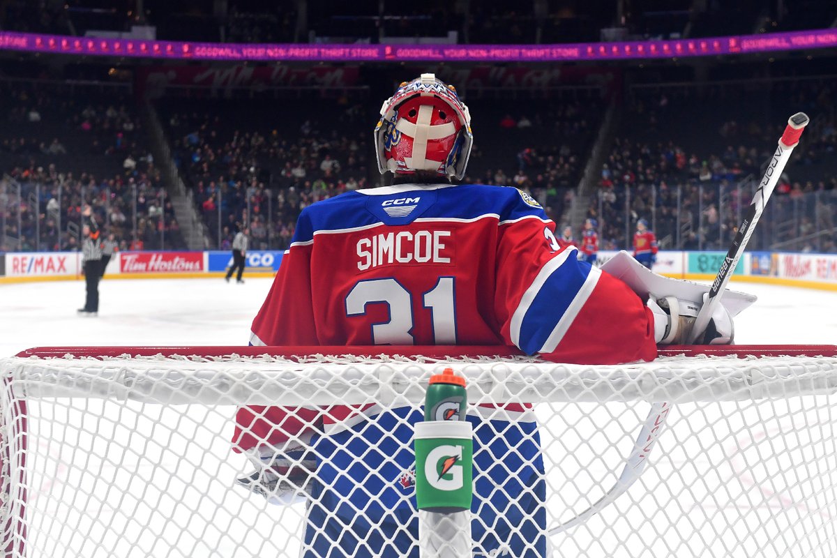 35 SAVES, A SHUTOUT, AND FIRST STAR OF THE GAME! 👑

Have yourself a night Ethan! ⭐️