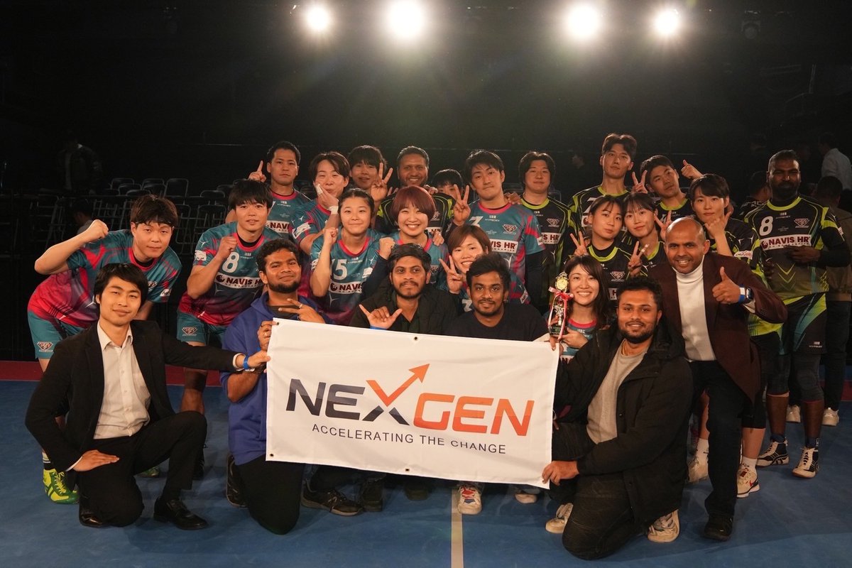 KabaddiJean's tweet photo. エクカバのスポンサーの方々とパシャリ📷⭐️
そしてエクカバのユニフォームを作ってくれたのはHypedexさん🔥

カバディ最高😀👍⭐️
#カバディ　#エクカバ　#ユニフォーム https://t.co/Lmk5z9J1WU