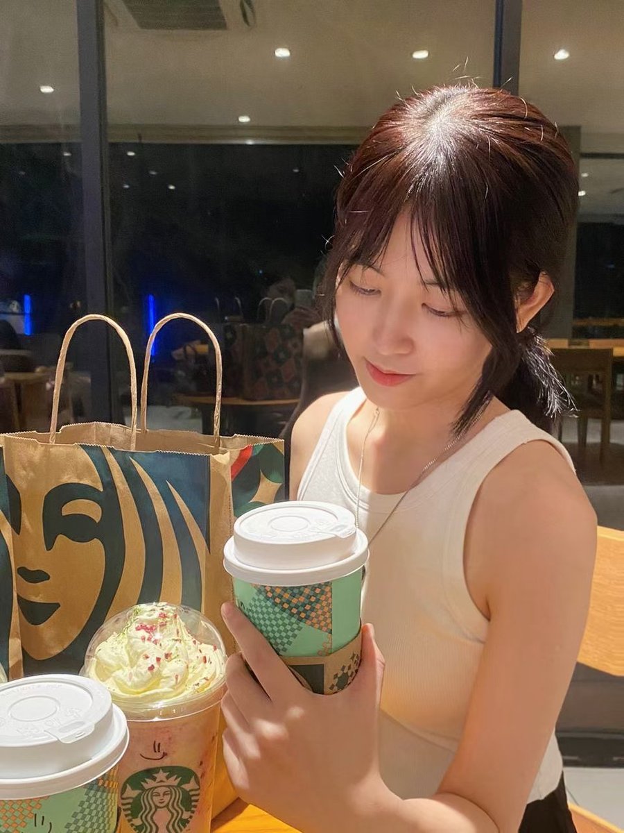 EmberTan43736's tweet image. 