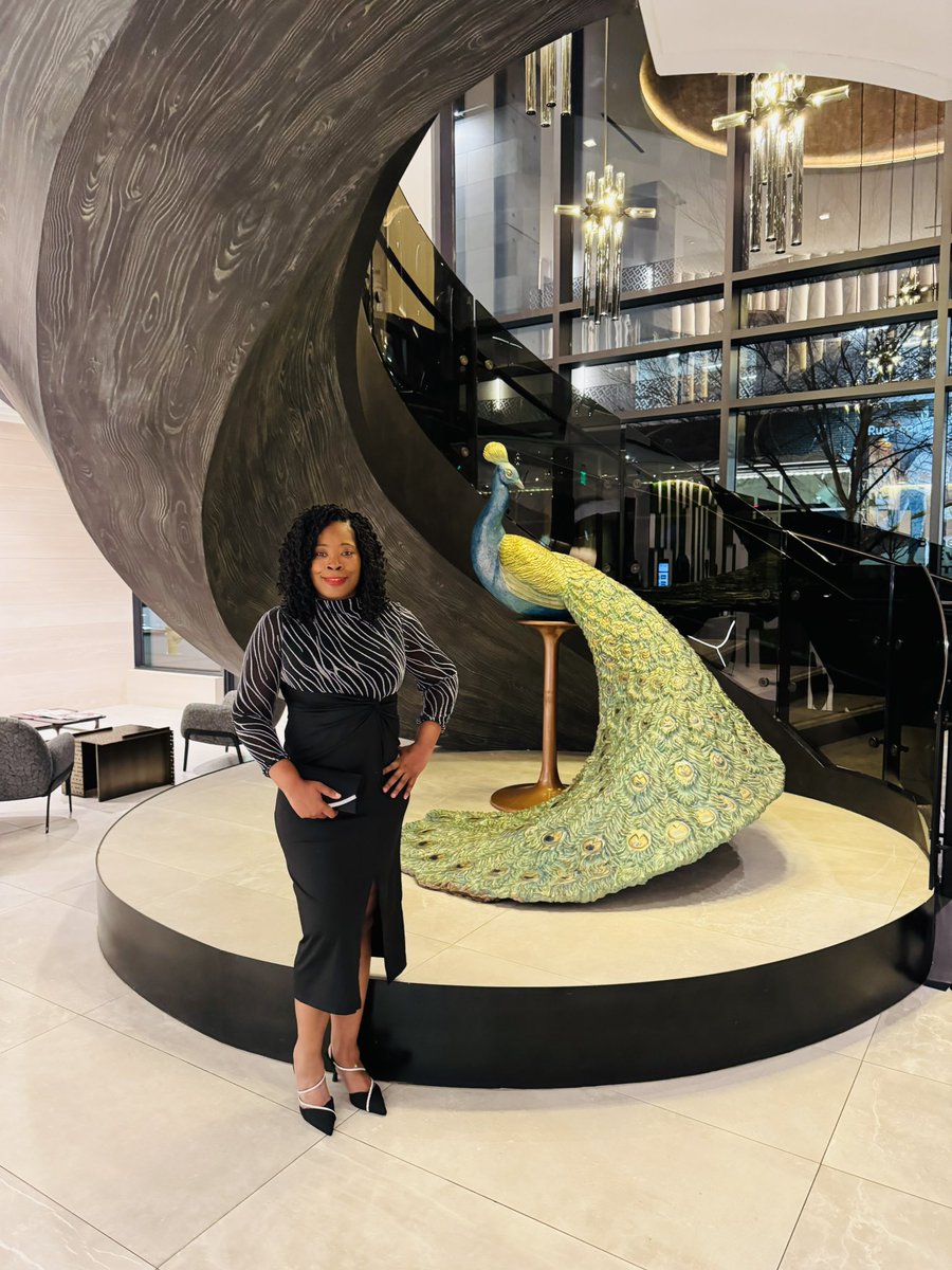 lasheikcalhoun's tweet photo. Tonight was amazing and the food was delicious. I especially enjoyed the brussel sprouts with Japanese mustard. I have plenty food left for tomorrow. I loved the atmosphere at Mizu. I met some nice young ladies who took my photos for me #birthdaydinner #mizucharlotte #Chapter46 https://t.co/vtbz0OafCU
