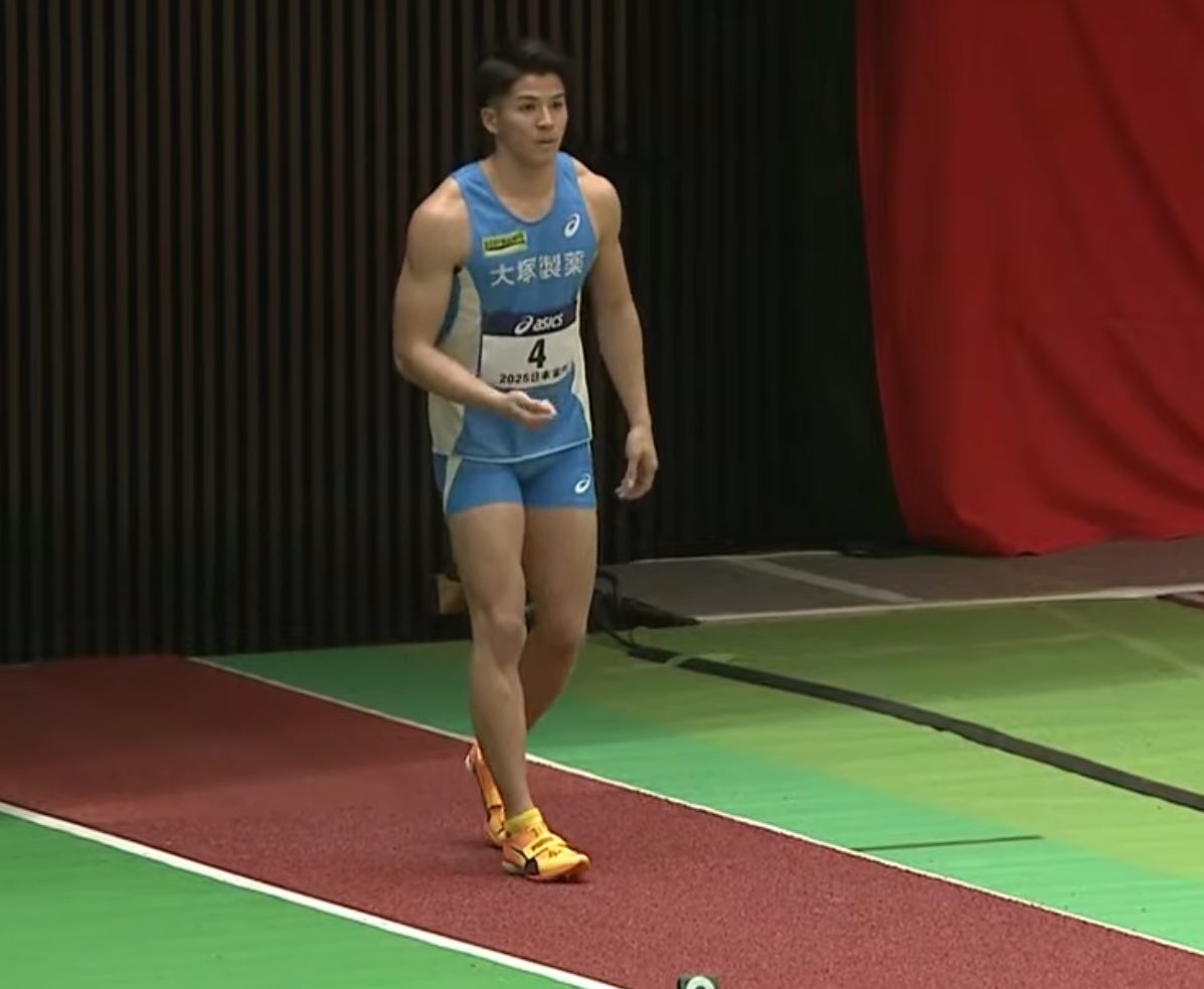 furusciante__'s tweet image. 津波君Puma履いてる