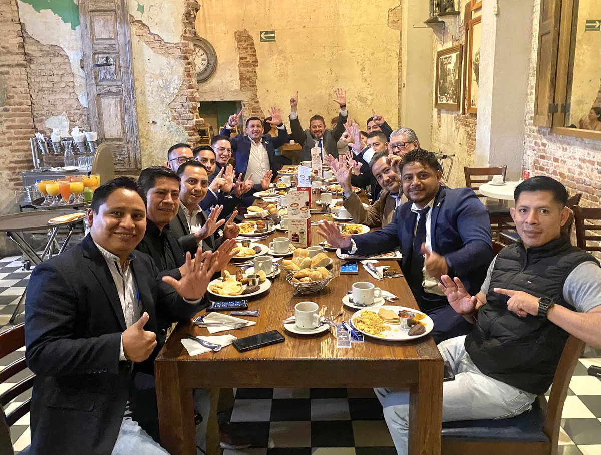 union_guatemala's tweet photo. Seguimos fortaleciendo nuestras alianzas con diversos sectores para que el mensaje de #Planilla6 tenga un mayor impacto.
#UnidosSomosFuertes https://t.co/NREKROFVaq