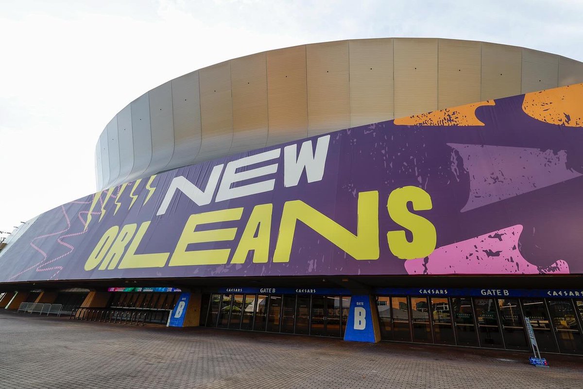 GNOsports's tweet image. READY 🏈✨ #SBLIX #ItsWhatWeDo