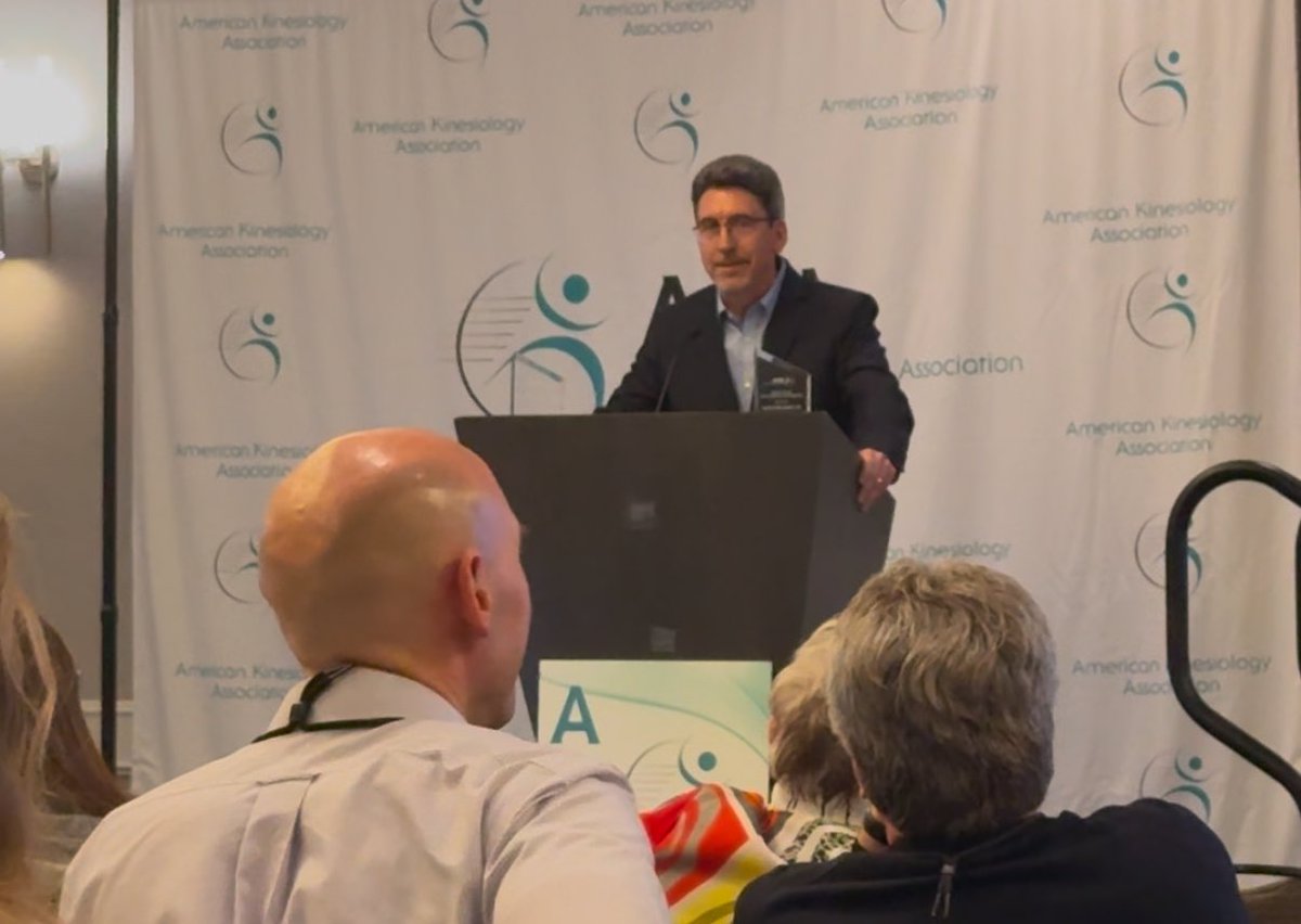 Penny McCullagh and Al Smith are the recipients of the <a href="/AmKinesAssoc/">American Kinesiology Association</a> 2025 Jerry R Thomas Distinguished Leadership Awards! True models of leadership excellence!