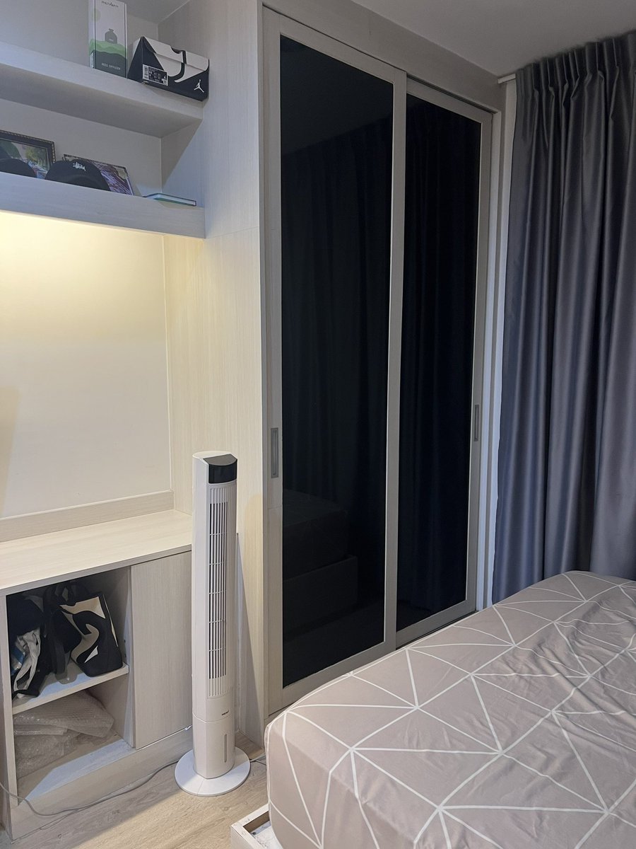 𝐈𝐝𝐞𝐨 𝐐 𝐂𝐡𝐮𝐥𝐚-𝐒𝐚𝐦𝐲𝐚𝐧 🚆MRT สามย่าน
ให้เช่าห้อง 22ตรม. วิวสระว่ายน้ำ 
🛋️เครื่องใช้ไฟฟ้าครบ 

🌟พร้อมเข้าอยู่ก่อนเปิดเทอมนี้ค่ะ 

💰ค่าเช่า 18,000 บาท/เดือน

#dek68
#ideoqchula #bbacu #chula #chulainter #bbacu #เตรียมอุดม #ถาปัตย์จุฬา #คอนโดใกล้จุฬา #คอนโดสามย่าน