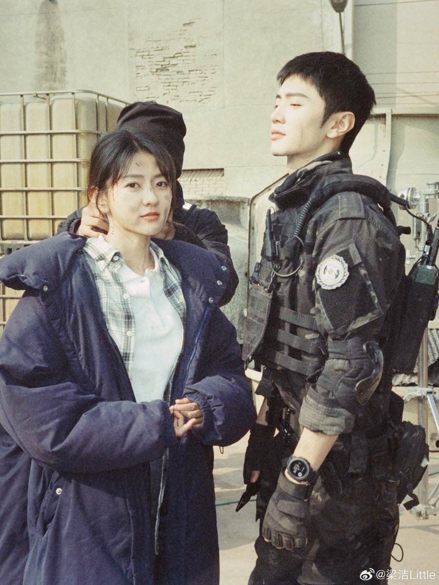 whiteolivetree_'s tweet photo. #LiangJie Weibo update with #ChenZheyuan 

I have another one

#TheWhiteOliveTree #白色橄榄树 https://t.co/eAwnLvLTkJ