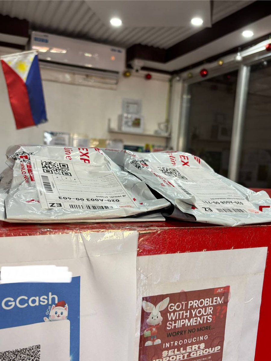 ikeustudio's tweet image. #ikeustudioUD [jake keyring &amp;amp; holders ] 

- already shipped the remaining items! thank u so much!