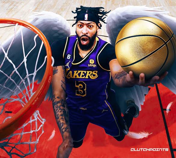 ClutchPoints's tweet photo. BREAKING: The Lakers are trading Anthony Davis in a deal that sends Luka Doncic to the Lakers, per @ShamsCharania. https://t.co/KrQrVHHJqx