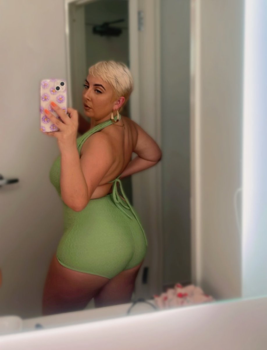 nitaaababyy's tweet photo. 💚 https://t.co/7KxDuqKQ9X