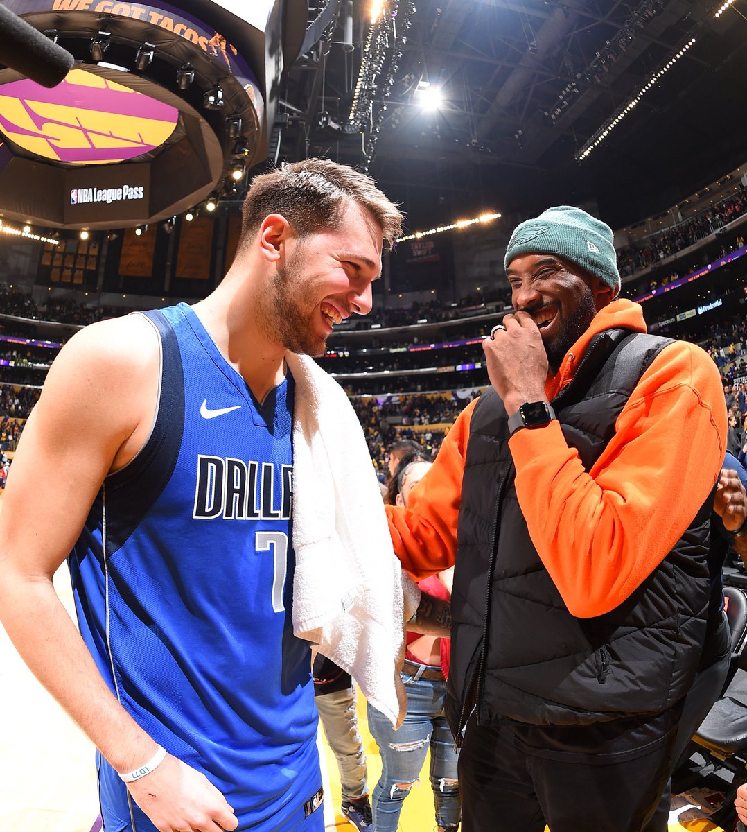 Kobe Smiling Big Right Now! #lakers