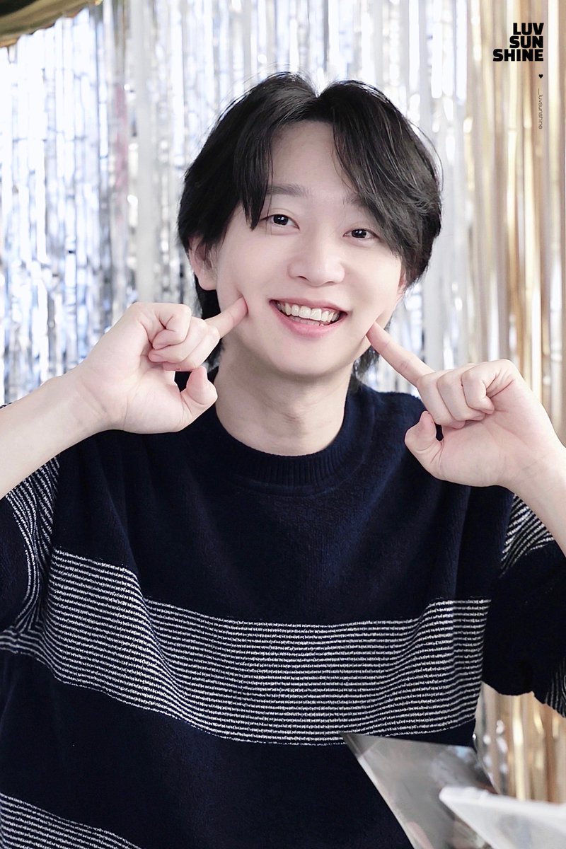___luvsunshine's tweet photo. 20250201 신범식 생일카페

신범식 성우님

#신범식 #성우신범식 https://t.co/xmyA0Ee74R