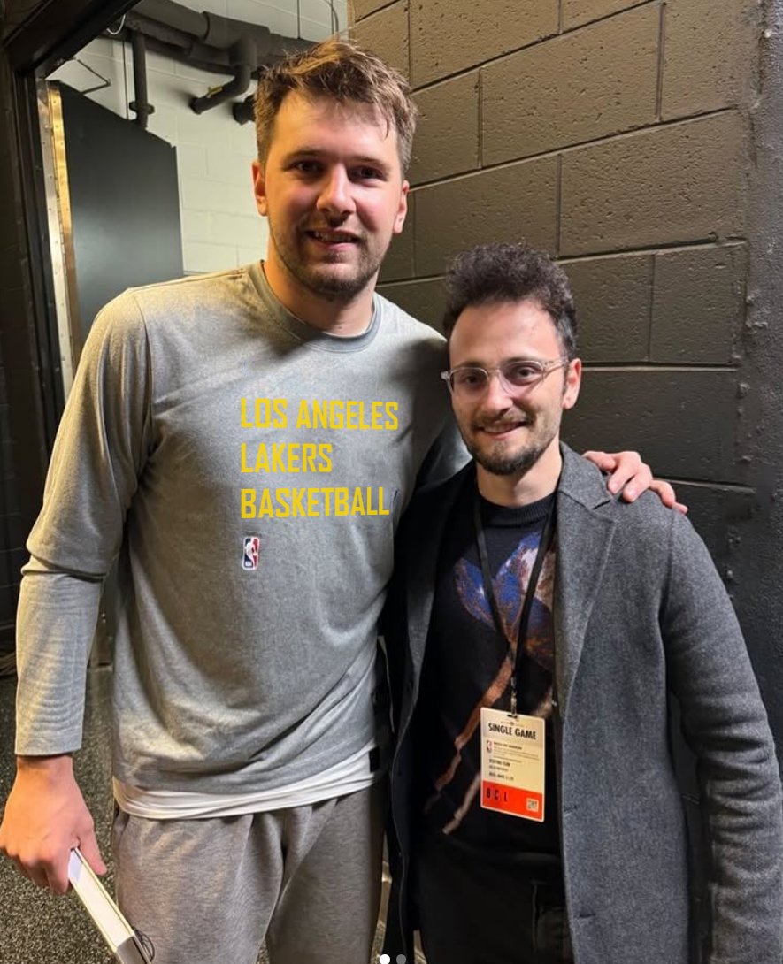 chesscom's tweet image. Luka Dončić met up with chess International Master Levy Rozman looking for some advice. Levy had this to say:

"yeah I think LA's pretty cool."

Luka Dončić's been traded to the LA Lakers 👀