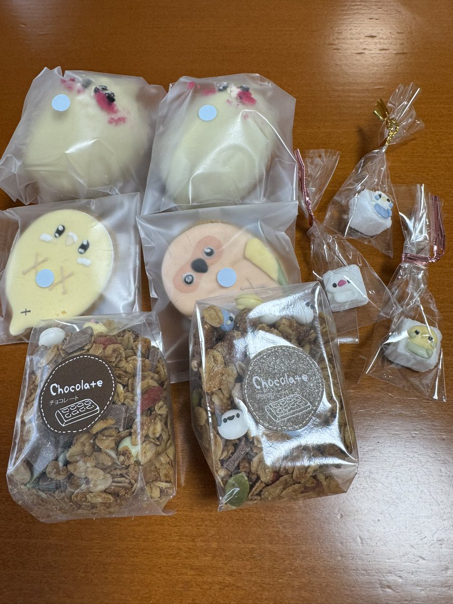 ことり万博へ。HOEIさん、しろぶちやさおさん、えるぽぴさん、お菓子の森ぴちゅんさん他沢山の素晴らしいお店で楽しんで来ました。開催される度に新しいお店が出ていて、素晴らしい手作りの品々に心ときめきます。
#掛川花鳥園 
#ことり万博