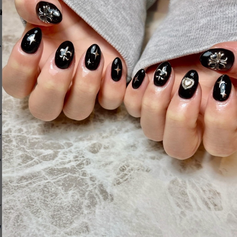 pureup0506's tweet photo. お客様ネイル💅

¥8800〜
長さ出し¥500〜1本
#亀裂補強 ¥200〜1本
#お持ち込みデザイン

#三条市ネイル #三条市ネイルサロン #ワンカラーネイル #パラジェル #チタネイル #opi #ココイスト #ブラックネイル #ショートネイル #クロムハーツ #ロングネイル #海外ネイル #キラキラネイル #ギャルネイル https://t.co/klTxdLxDwd