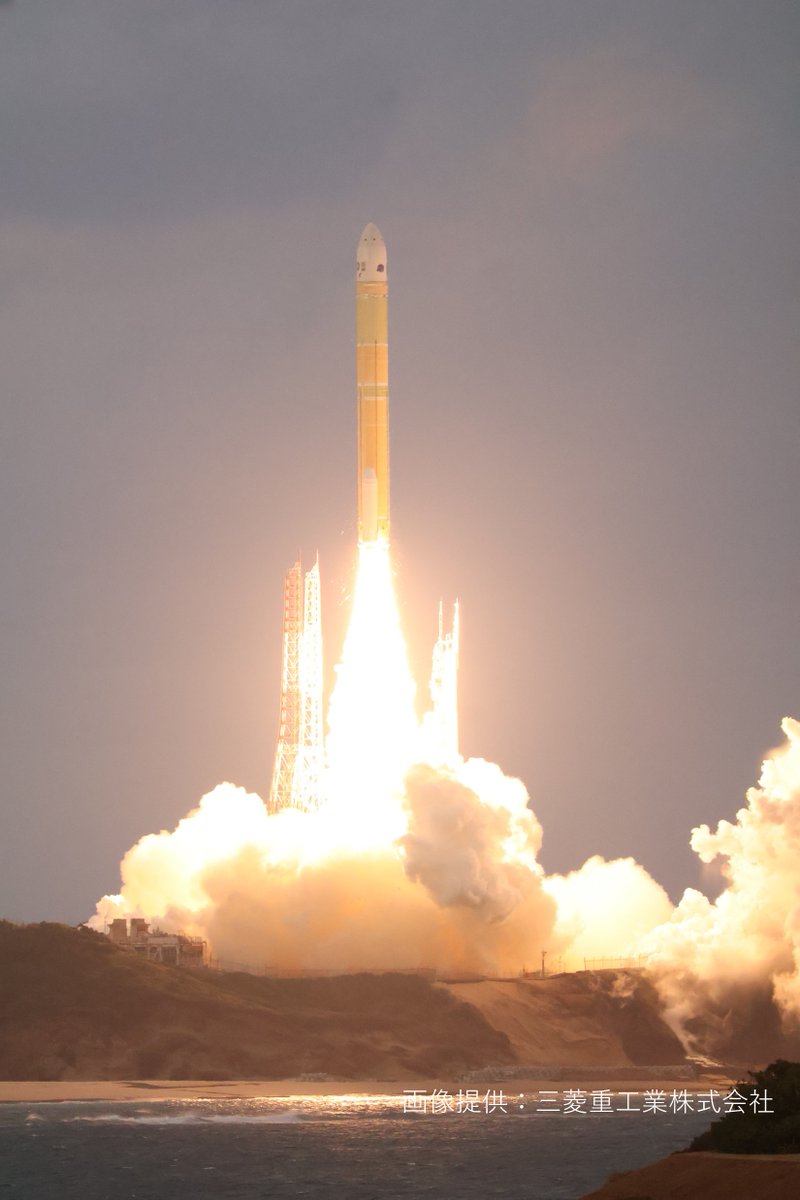kantei's tweet photo. 【お知らせ】
H3ロケット5号機による「みちびき6号機」（準天頂衛星システム）の打上げ成功に当たっての内閣総理大臣のコメントを掲載しました。

▼内閣総理大臣のコメントはこちら
https://t.co/IZpaiEBUpG https://t.co/vbXczC59xP