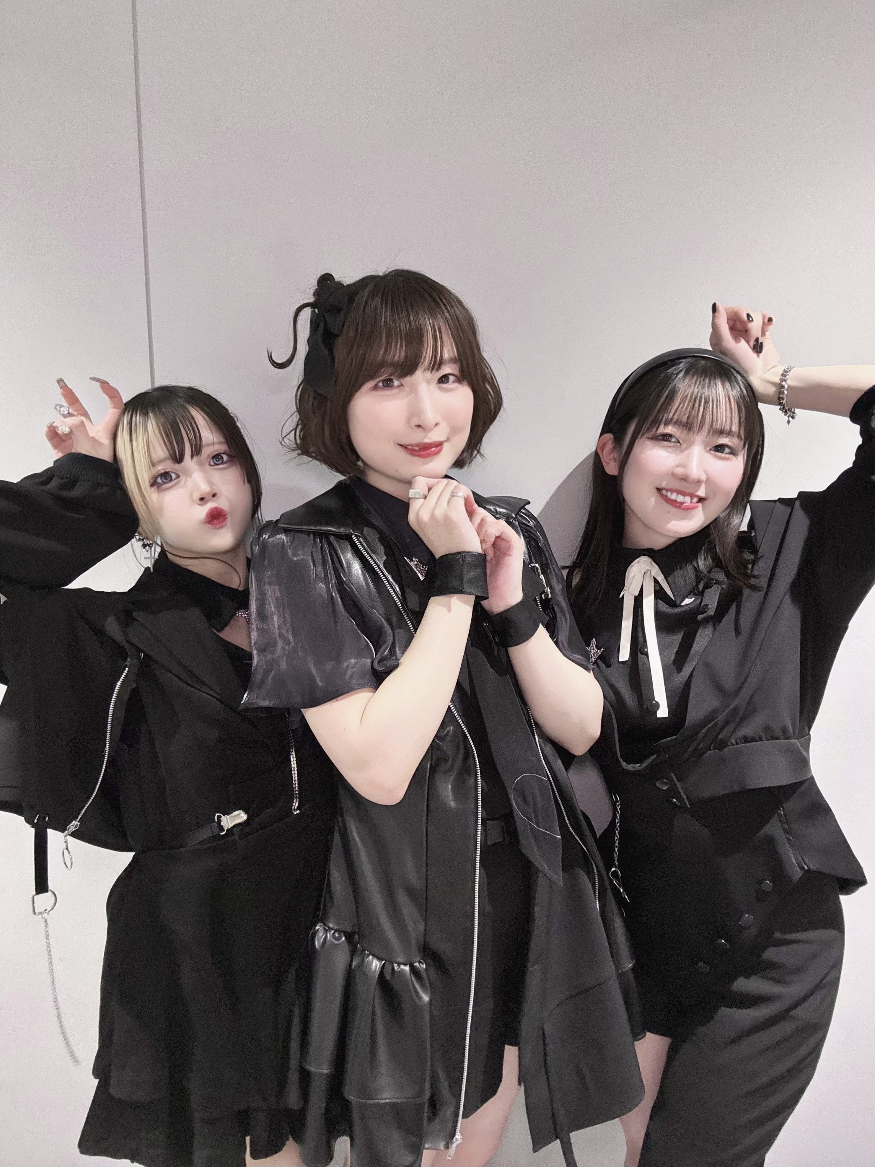 川口莉奈× KINGLYMASK ロンT.トートバッグ 川口莉奈× KINGLYMASK ロンT.トートバッグ 川口莉奈× KINGLYMASK