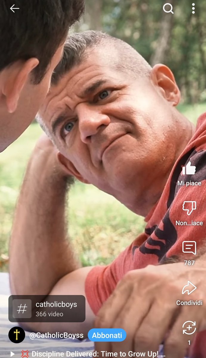 andyhyde87's tweet photo. In un canale YouTube ci sono dei short video di intro a film gay per adulti. Purtroppo non mettono i nomi degli attori, ma mi è caduto l'occhio su di lui.. qualcuno sa il nome? 😏 #catholicboys https://t.co/A45tev0uc5