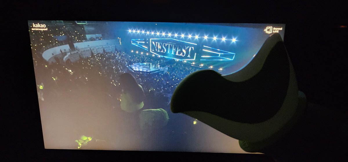 My ahgabong is dead and so am I. Jackson had me sobbing like a baby. Got7 family forever. Until next time 💚