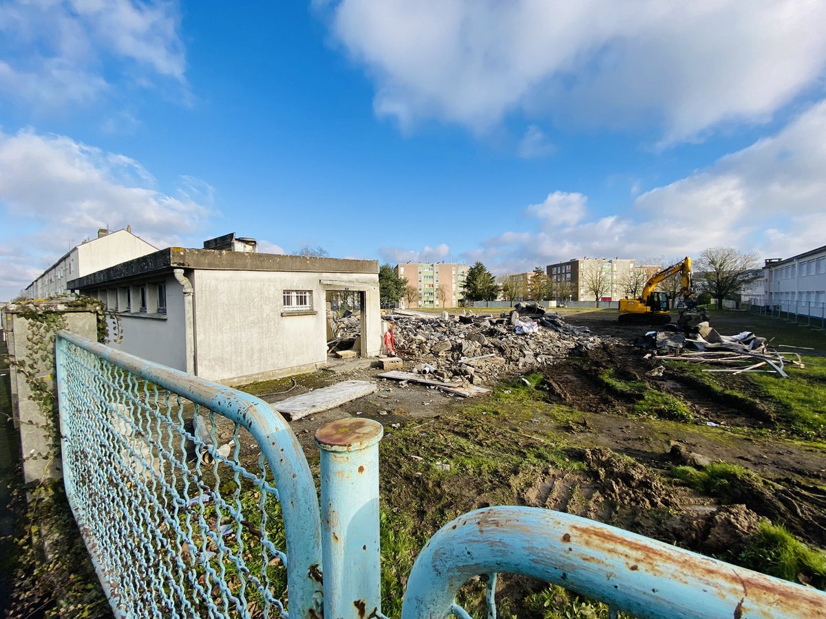 Châteaudun se transforme !

Avec les équipes de la ville et nos partenaires, nous travaillons sans relâche pour donner un nouvel élan au territoire. Aujourd’hui, ces efforts prennent forme de manière visible et concrète
#Châteaudun #DéveloppementUrbain #Attractivité #Aménagement