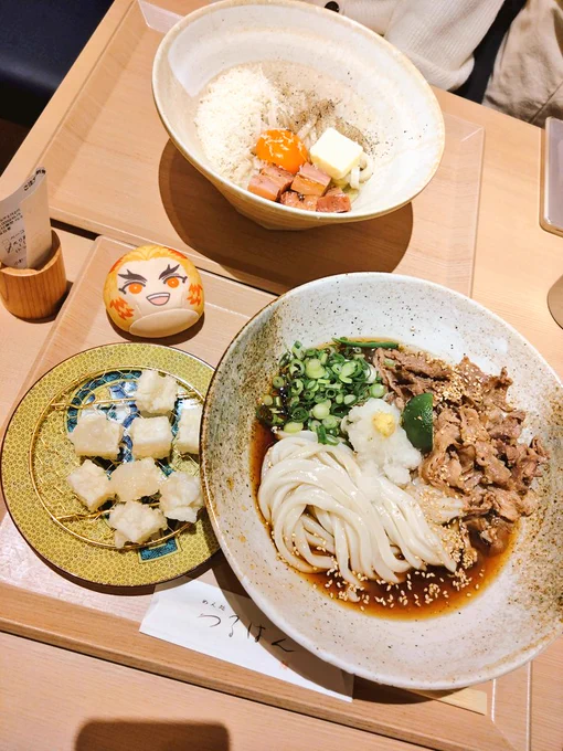 (*・ω・)前陣営再現度えぐかったけど、ライダー陣営飛び抜けてえぐい完成度だったから、ライダー陣営好きな人は是非配信観て欲しい気持ちある……あとうどん美味い……