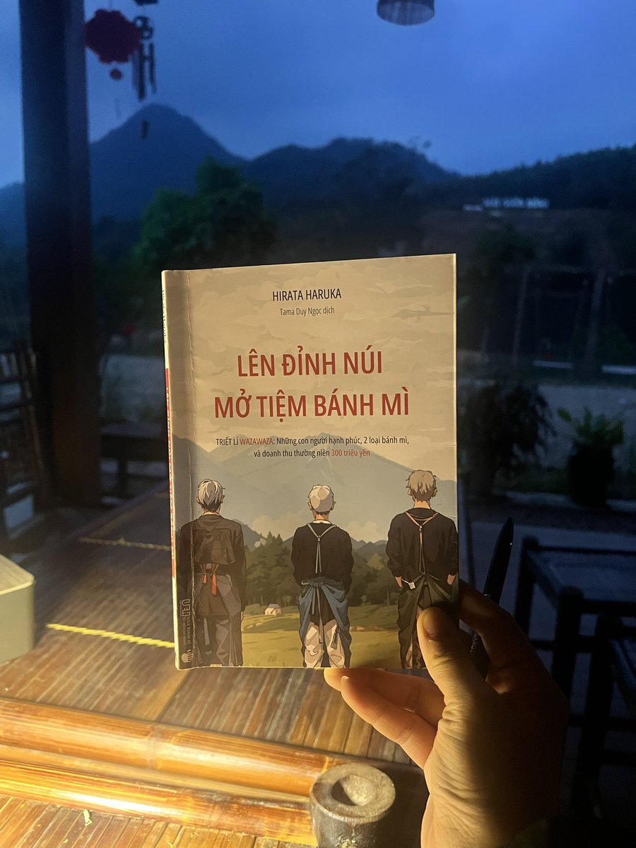 18h44p, mồng 5 tết Ất Tỵ
Nếu có 2 DN bán sản phẩm như nhau thì khách hàng sẽ đánh giá dựa trên tiêu chí DN đó quan tâm đến môi trường như thế nào? Cống hiến cho cộng đồng ra sao? Hành động đúng luân thường đạo lý như thế nào?
Biết ơn Dượng Tony❤️☘️