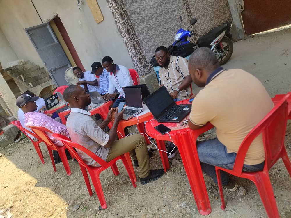 Le samedi 01/02, notre Wikiclub de Kisangani s'est réuni en séance de Wikipermanence au campus numérique francophones de #Kisangani #AUF

Nos membres ont activement travaillé sur la création d'articles <a href="/wikidata/">Wikidata</a> et maîtrisé l'art du téléversement d'images sur <a href="/WikiCommons/">Wikimedia Commons</a>