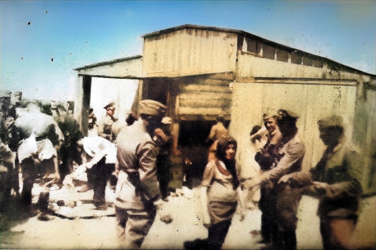 HR_AB1's tweet photo. Lublin/ Majdanek concentration camp SS inspecting newly arrived prisoners https://t.co/8E5QZaZWhj