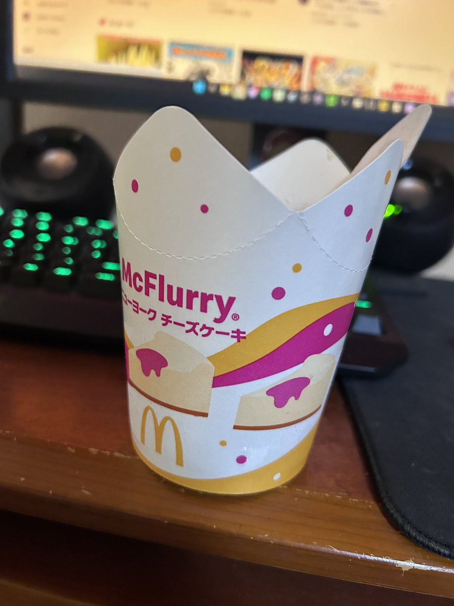 TKYM_JP's tweet photo. マックの新メニュー普通に中身ひきわり納豆 https://t.co/TFQYAgNZ68