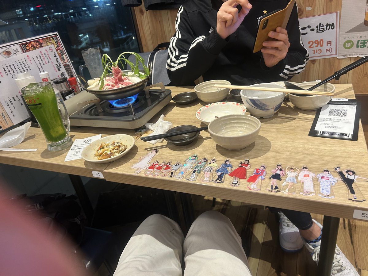 jxyro's tweet photo. Hello! Project 2025 Winter Fes.「各」
Hello! Project 2025 Winter Fes.「合」
後の祝勝会☺️🍻😚島倉(小林)島倉(土居)💜💚💚
土居楓奏ちゃん!島川波菜ちゃん!🥰💚💚🍅🍜🍓
#Hello_Project
#ハロコン
#FSKとおでかけ2025正月
#ご飯ととるのがいいと聞きました https://t.co/bXiaihQL0f