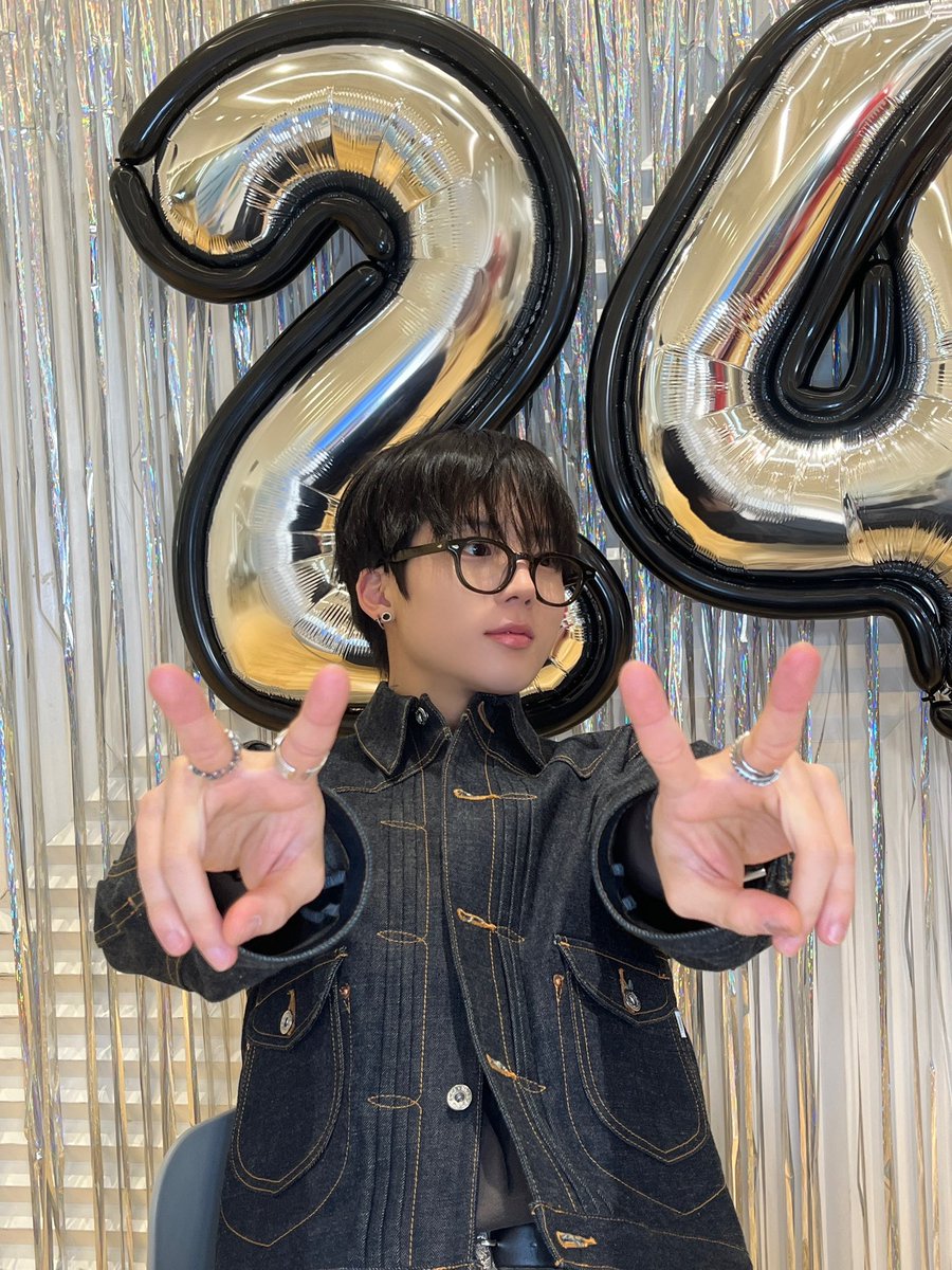 JUSTB Official tweet media