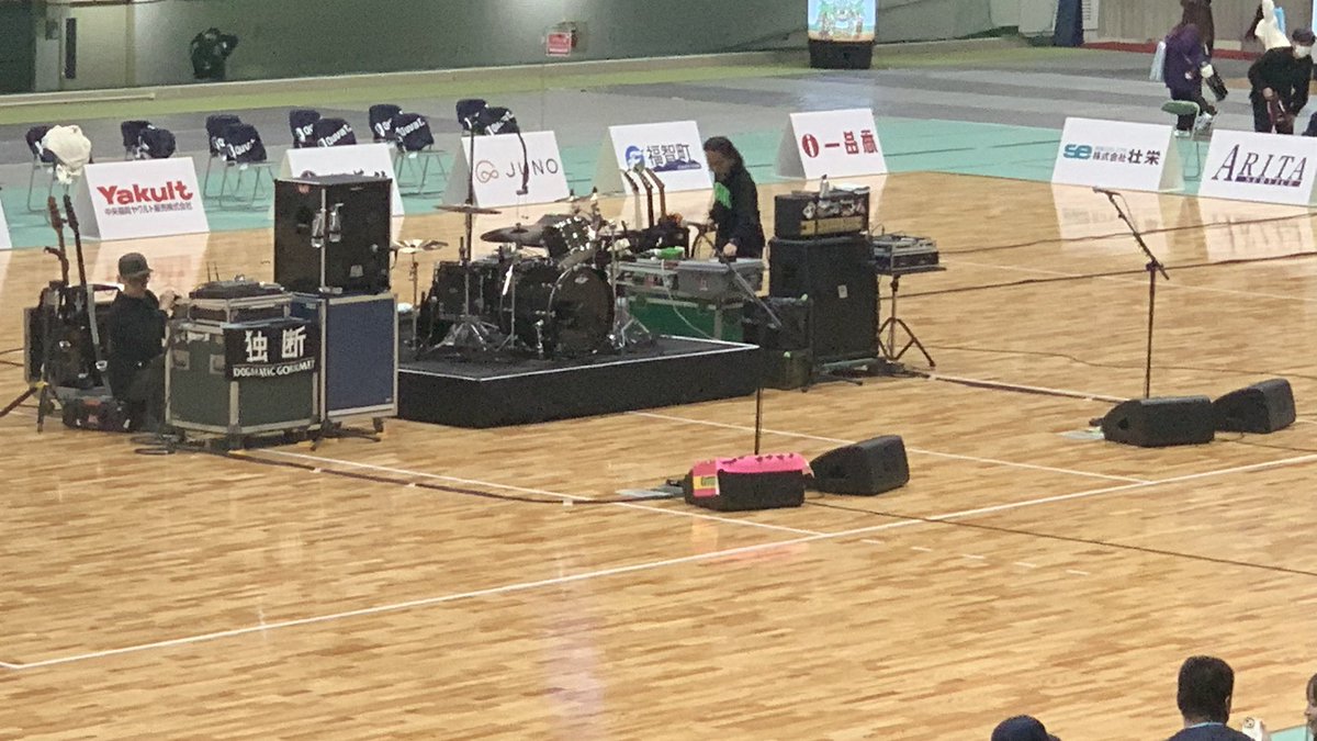 Spade_GLAY's tweet photo. 2025.2.2
10-FEET『KANO FES』（北九州総合体育館）

1. River
2. ハローフィクサー
3. Re方程式
4. helm'N bass
5. 第ゼロ感
6.その向こうへ
7. ヒトリセカイ
8. goes on

こんなにも演奏してくれるなんて思わなかったー🔥
ありがとう😊

#KANOFES
#10ｰFEET
#10FEET https://t.co/9DSrcWlTAB