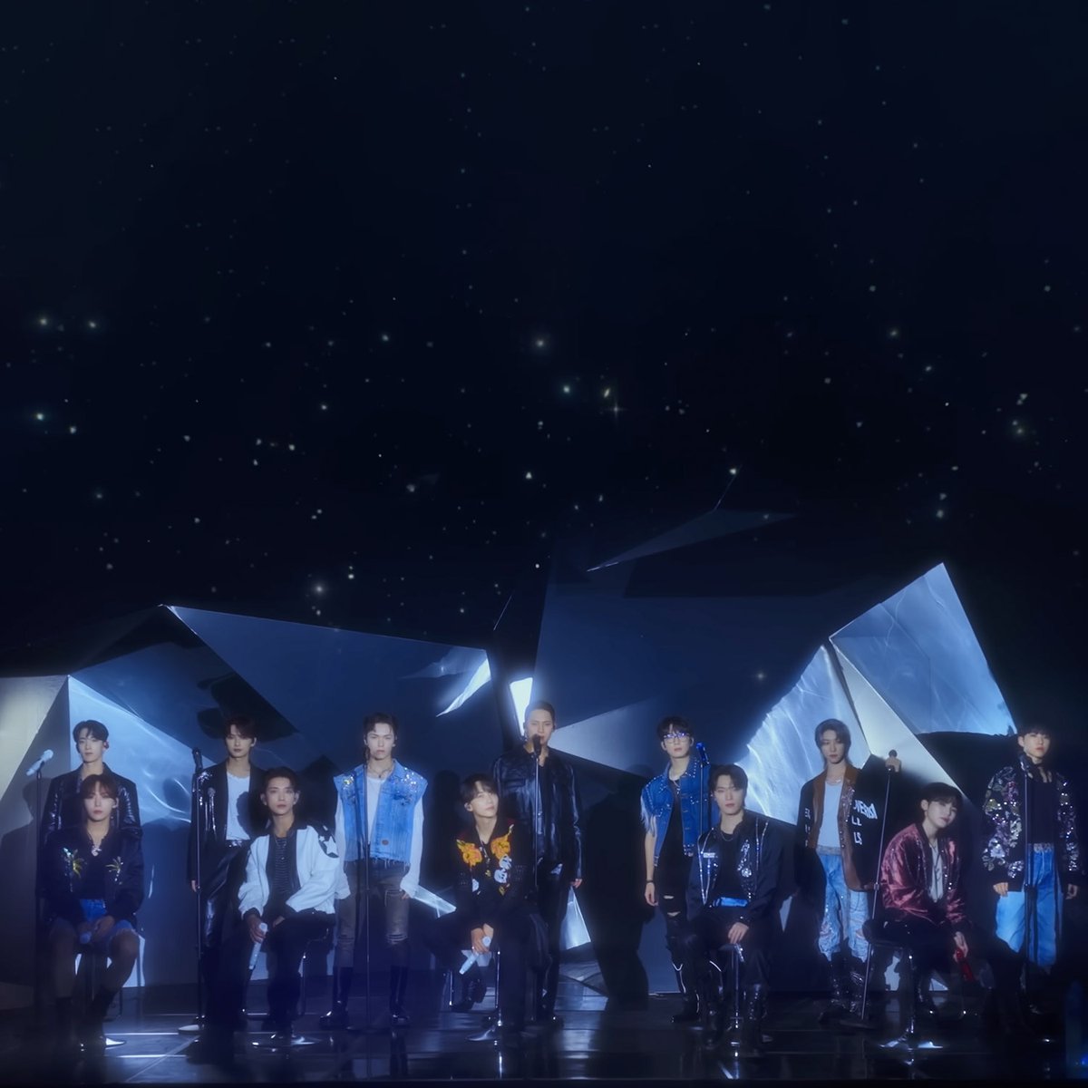 ⭐️ <Diamond Days (Live Clip ver.)> mp3 음원 공유⭐️
커버 ⭕️ 가사❌

17bbluu.tistory.com/83