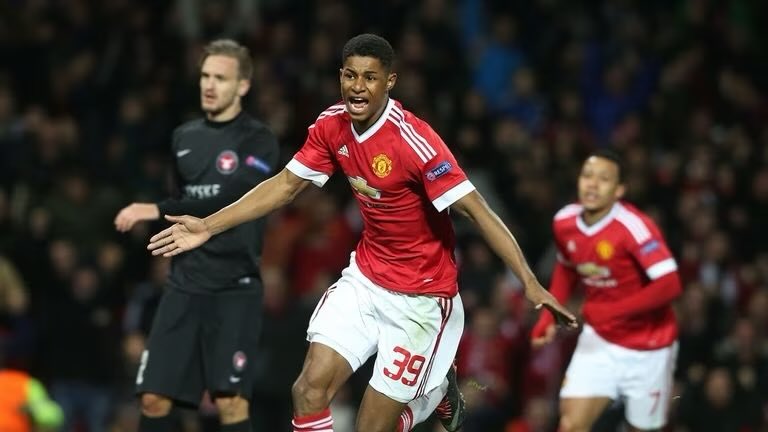 R_o_M's tweet photo. Rashford filled the Welbz shaped hole in my heart 😂 I love it when players come from the academy to do well for the first team. I remember at his debut hearing people asking who he was when he was a last minute inclusion. He was thrown in at the deep end and absolutely thrived. https://t.co/dIQiPCYSbW