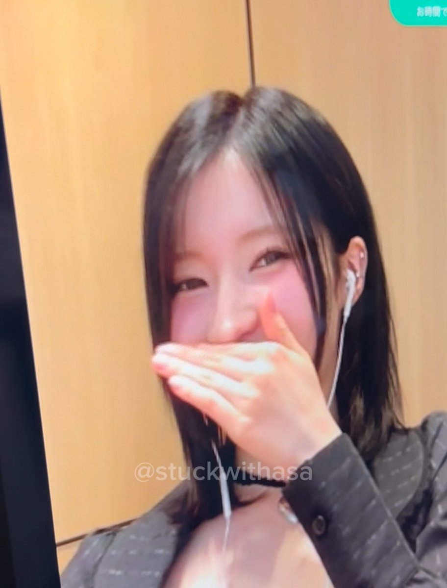 stuckwithasa's tweet image. 250202

“Ang ganda ko”

I taught Asa how to say “I’m pretty” in Filipino 🥹🐰 My baby is really beautiful especially her bright smile when I told her the meaning of the word

#ENAMIASA #BABYMONSTER