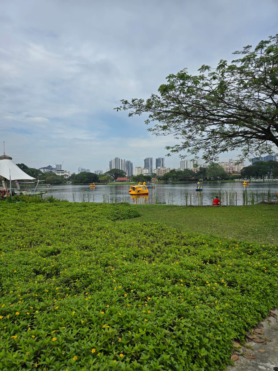 Ryn26090933Ryn's tweet photo. Taman Tasik Titiwangsa,a nice place to spend time with family and friends,,,, #jogging #park #taman #tasik #tamantasiktitiwangsa #niceplace #cycling #familytime #KualaLumpur #Malaysia #liburan https://t.co/zXibUDOff0