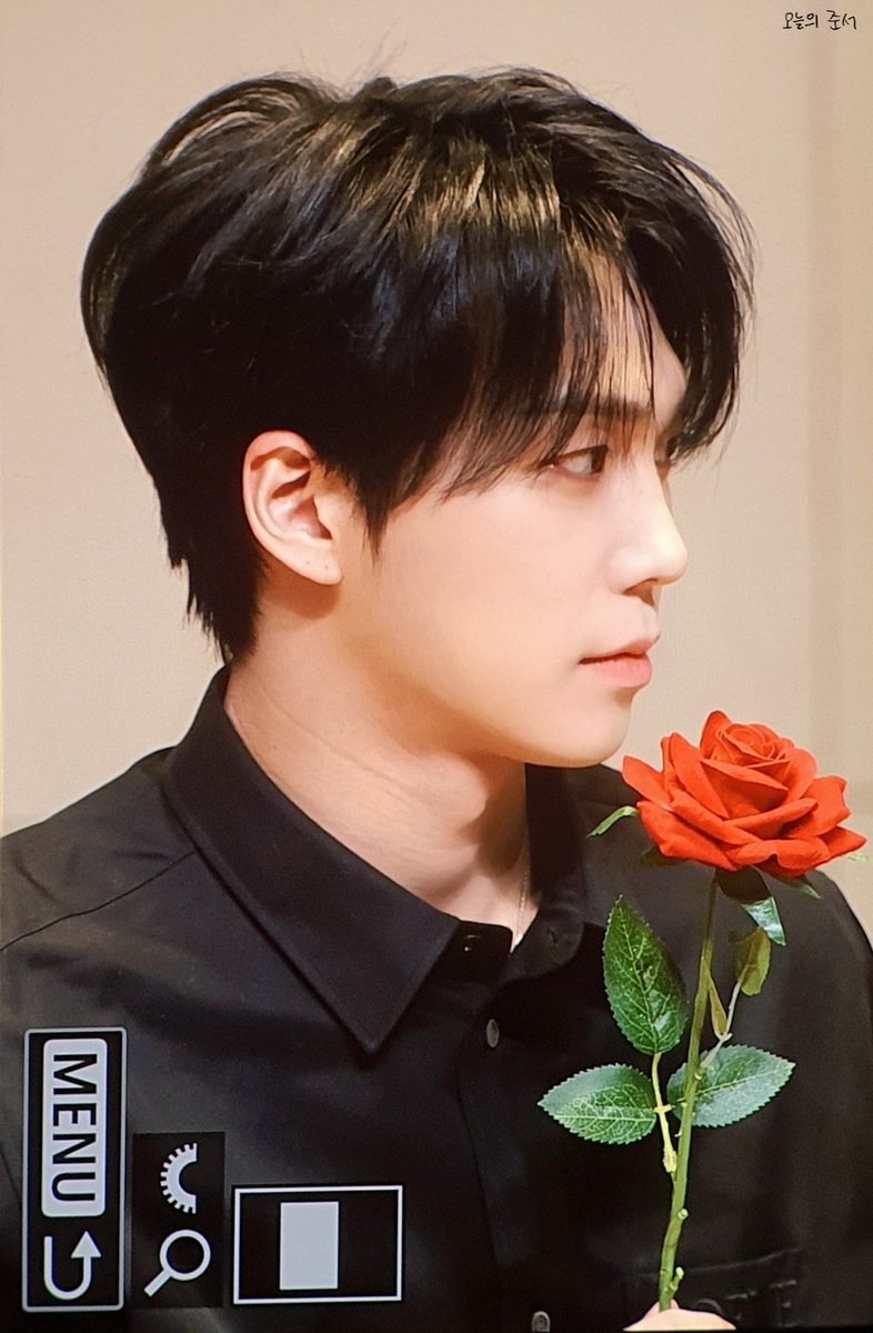 Stella1228_'s tweet photo. 250202 팬싸 프리뷰
. 🌹🌹           🌹🌹
🌹🌹🌹🌹🌹🌹🌹
🌹🌹🌹🌹🌹🌹🌹
   🌹🌹🌹🌹🌹🌹
 Λ 🌹🌹🌹🌹🌹
( ˘ ᵕ ˘ 🌹🌹🌹
 ヽ  つ＼     ／
    UU   / 🎀 \
#BAE173 #비에이이173
#준서 #박준서 #PARKJUNSEO
@BAE173_official @BAE173_member https://t.co/46N1nOZNEA