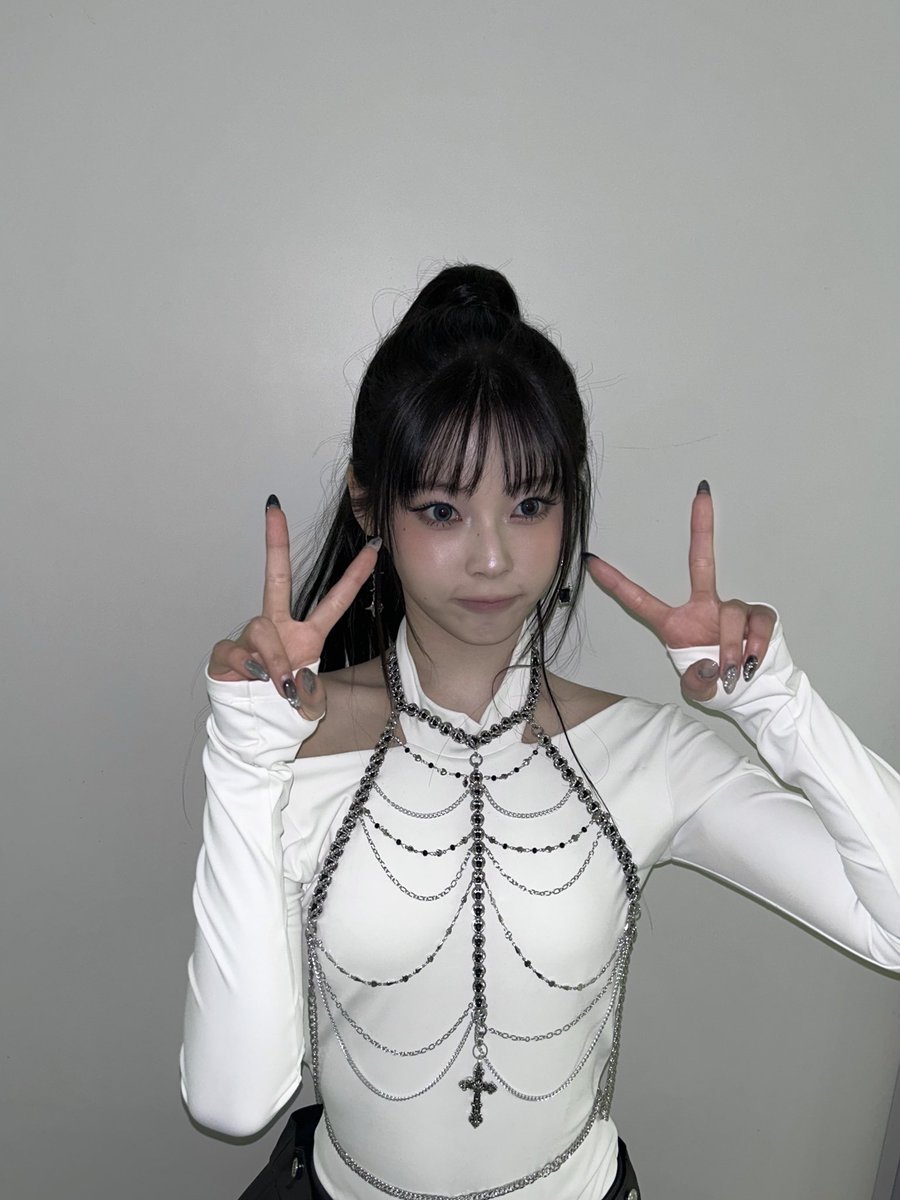 🐾🌷😚✌️
24년 마지막 날~..~

#NMIXX #엔믹스
#규진 #KYUJIN