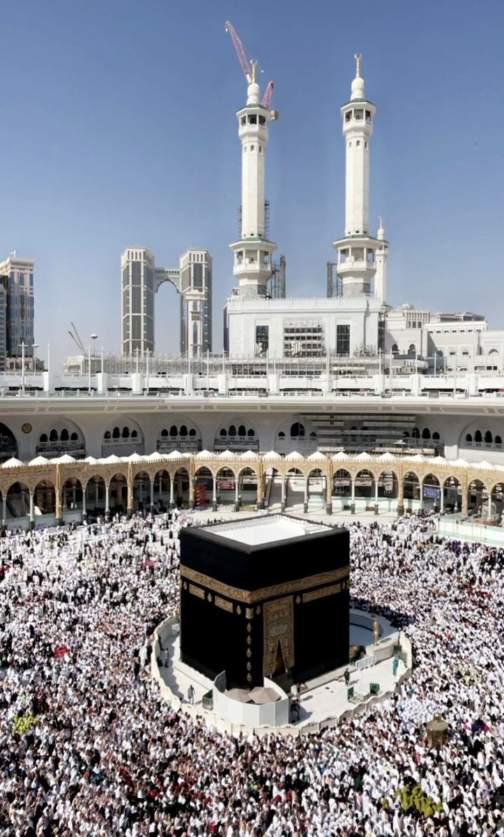 theholymosques's tweet photo. Ramadan preparations: Maintenance works on Hajr Al Aswad. https://t.co/MdJogfeJUE