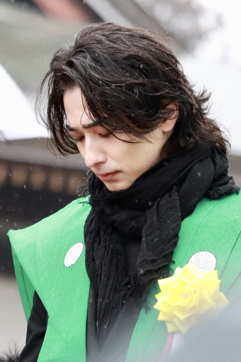 bonxnou's tweet photo. パッと撮っただけなのにべらぼうにビジュが良いシリーズここにもあるよ
#成田山節分会
#横浜流星 https://t.co/dBlo8waSN0