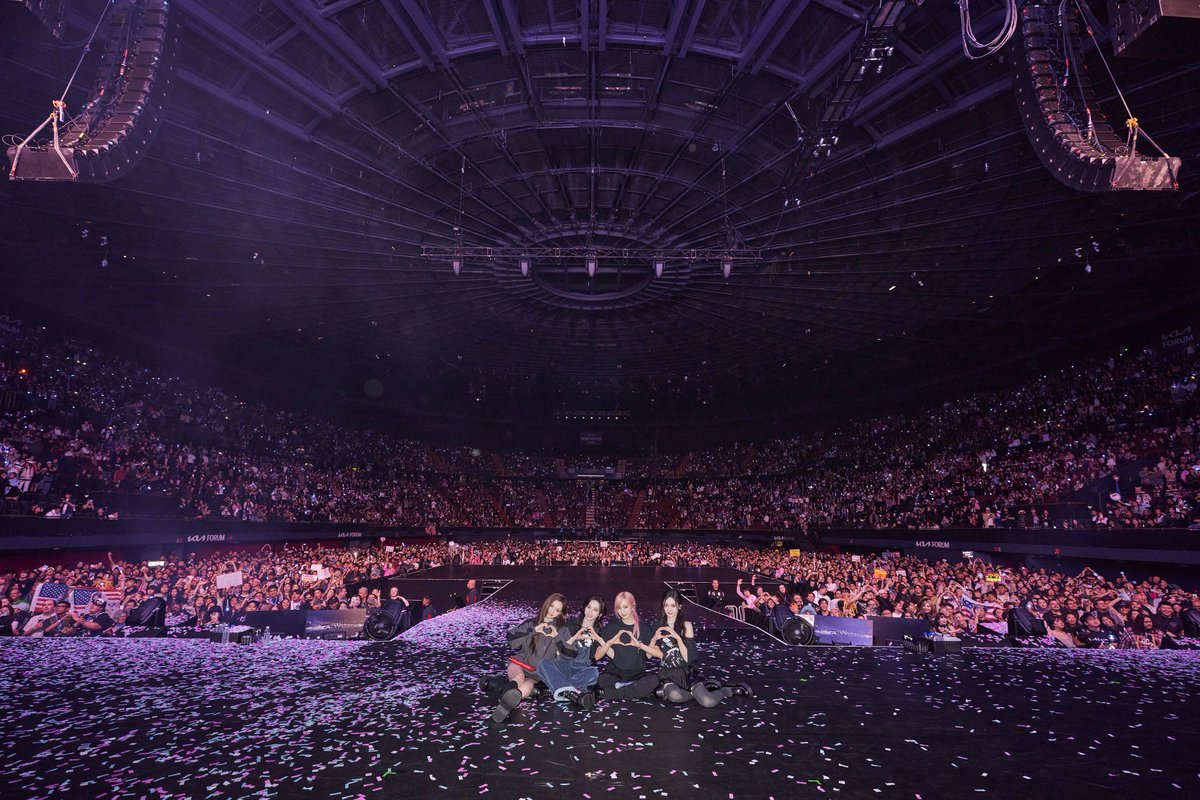 aespa_official's tweet photo. 2024-25 aespa LIVE TOUR – SYNK : PARALLEL LINE – in #LOSANGELES

#aespa #æspa #에스파
#SYNK_PARALLELLINE
#SYNK_PARALLELLINE_LOSANGELES 
#aespa_SYNK_PARALLELLINE https://t.co/c3UkHgjbBB