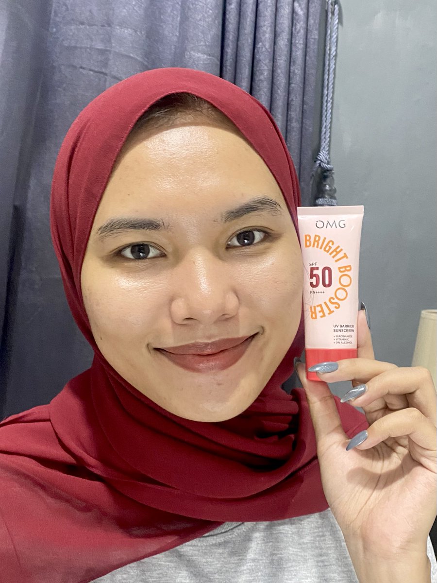 niacanemide's tweet photo. Karena banyak yang review dan pada bilang suka, akhirnya aku fomo ikutan cobain sunscreen yang lagi viral ini🤧 https://t.co/rWR4DZoFt3