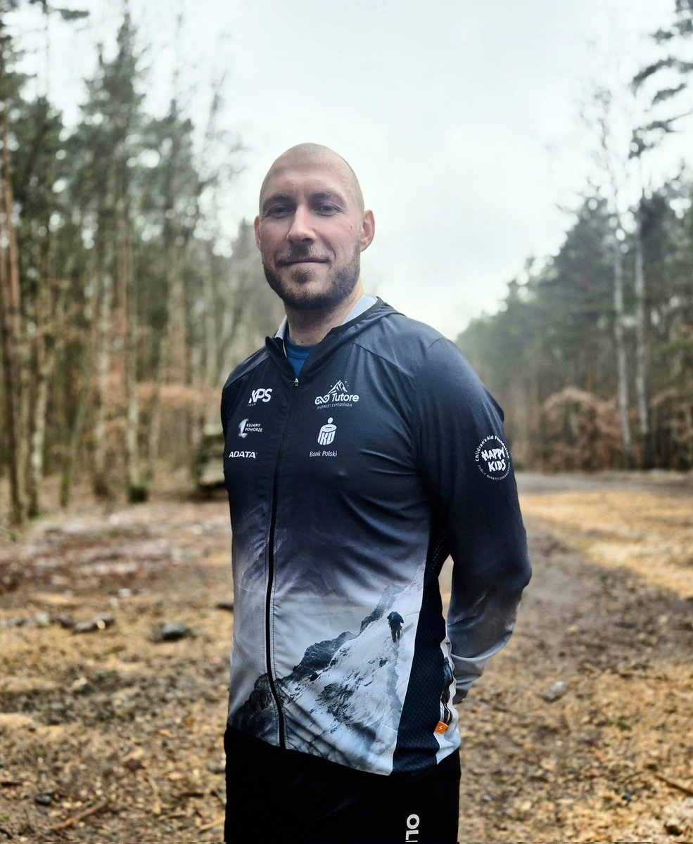 Dorobiłem się własnej autorskiej bluzy wyprawowej:)
#Tutore Everest Expedition
<a href="/PKOBP/">PKO Bank Polski</a> <a href="/ADATATechnology/">ADATA Technology</a> 
<a href="/LubieTuByc/">Kujawsko-Pomorskie</a> #kpsfood
<a href="/Miasto_Szczecin/">Miasto Szczecin</a>