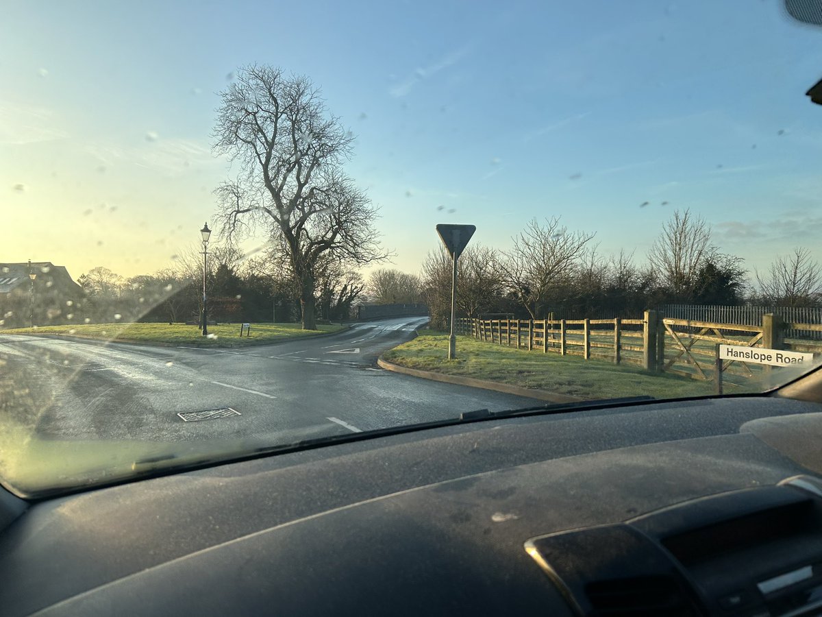 Lovely morning here as I head off to preach at <a href="/PuseyHouse/">Pusey House</a> #0swestryFamily