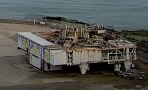 Blobifie's tweet photo. RIP this Mobile launcher lmao https://t.co/aC3qGRN78Q