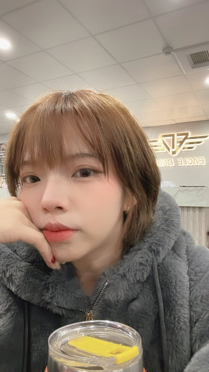 因為過年期間攝影回家ㄌ
沒有開連線雲端的機器
所以我打不開我的照片哈哈哈(´；ω；｀)

今天會上傳上個月的唷！ https://t.co/kxQtweW8gv