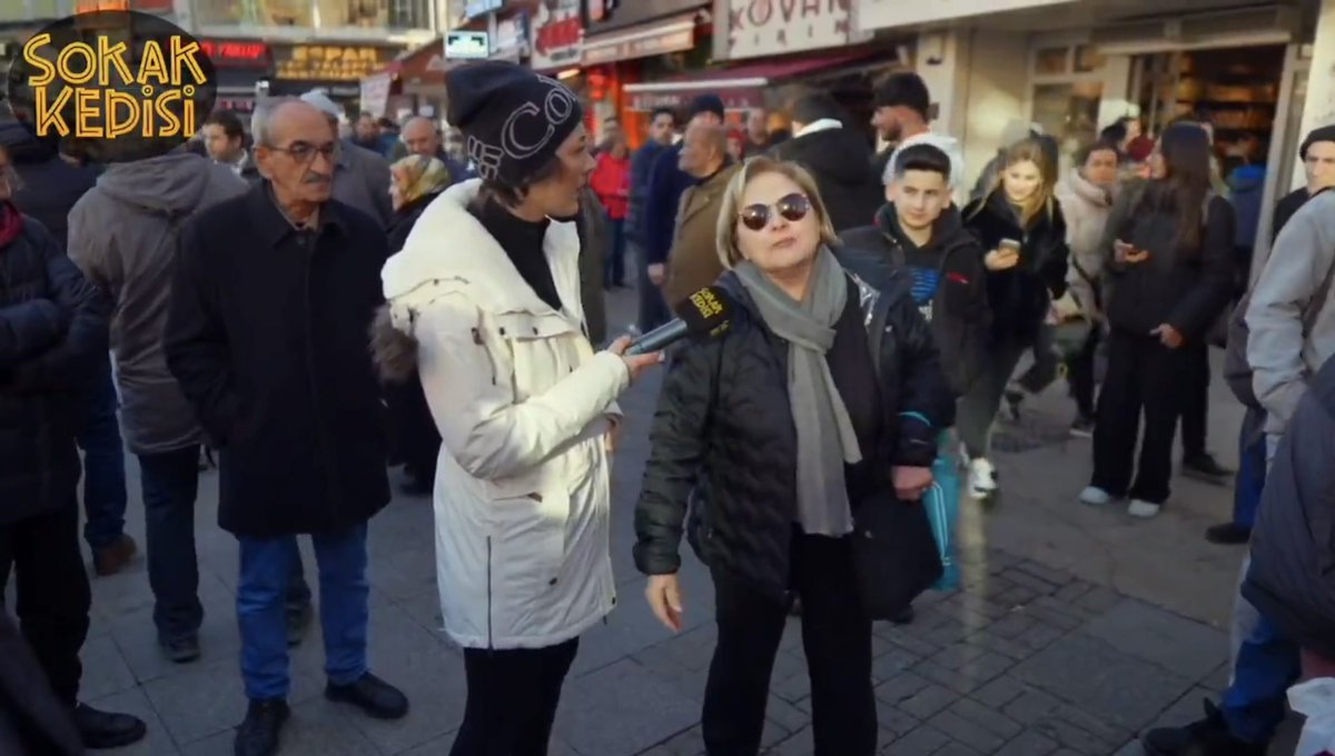 Nermin anne 76 yaşında ve 7 gündür tutuklu! 
#Nerminanneyiserbestbırakın