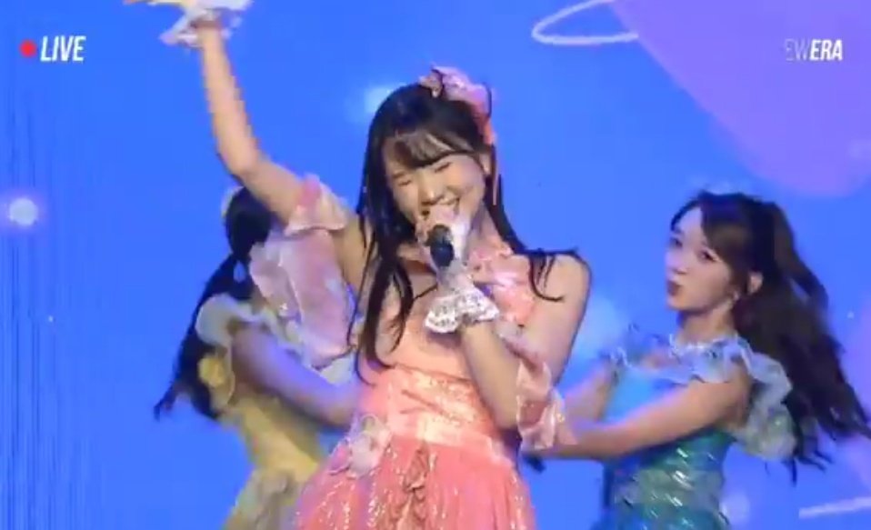 dahlahal's tweet image. Karena 2 hari ada yg ikut shonichi TwT dgn Wimbledon pink lucuk. Mau GA saldo gopay deh untuk 2 orang 😋 (nominal rhs)

syarat:
1. Like &amp;amp; rt
2. rep "Duh Gracie Lucu + tag @.Gracie_JKT48 + pake foto Gracie yg paling lucu" 

Close 19.00 WIB! 
Goodluck oll🥰