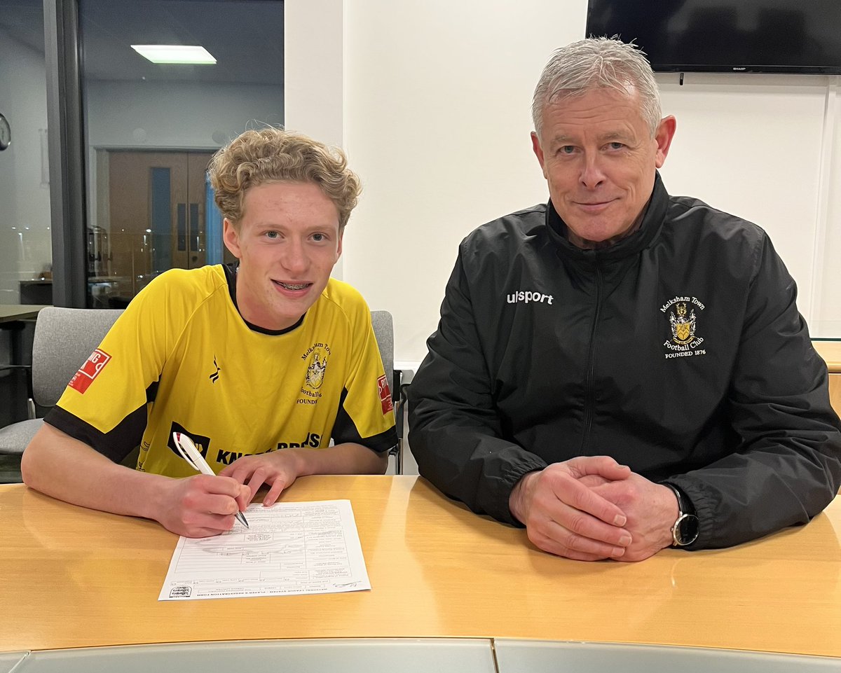 MELKSHAMTOWNFC's tweet photo. Breaking News: @AshtonArlow09 signs on:  
Mark Collier - ‘Ashton impressed back in Pre Season and, in fact, produced some outstanding moments against Football League opponents. We’ve had to wait until his 16th birthday before securing his registration’. He has trained with us and featured in our reserves and will now get an opportunity in and around the first team. Happy Birthday @AshtonArlow09 🖤💛