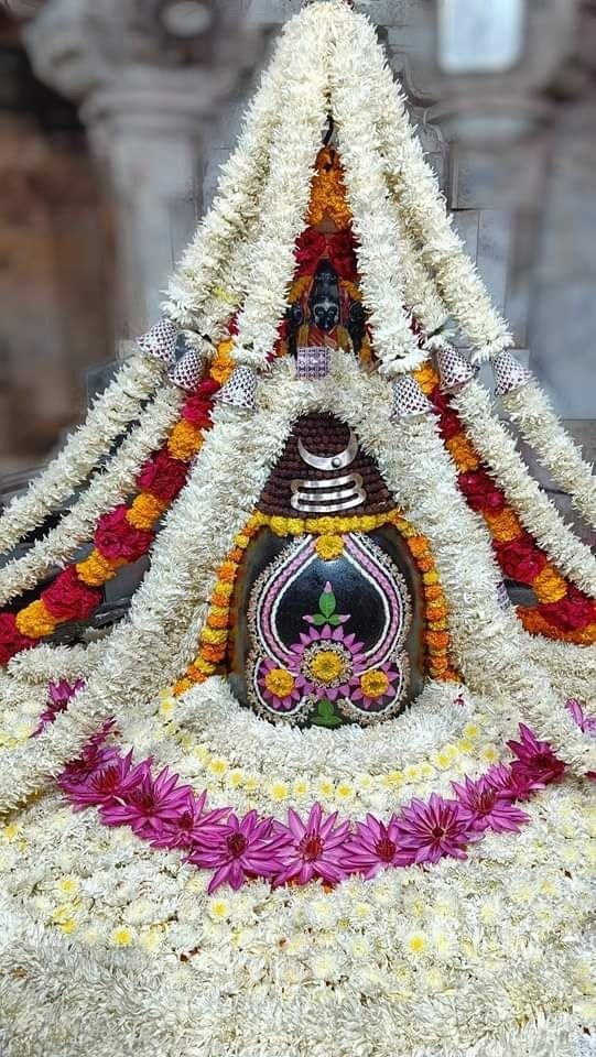 Abhisharma7239's tweet image. Jai shree mahakaleshwar 🙏🙏🙏

#Har Har Mahadev ji 🌹